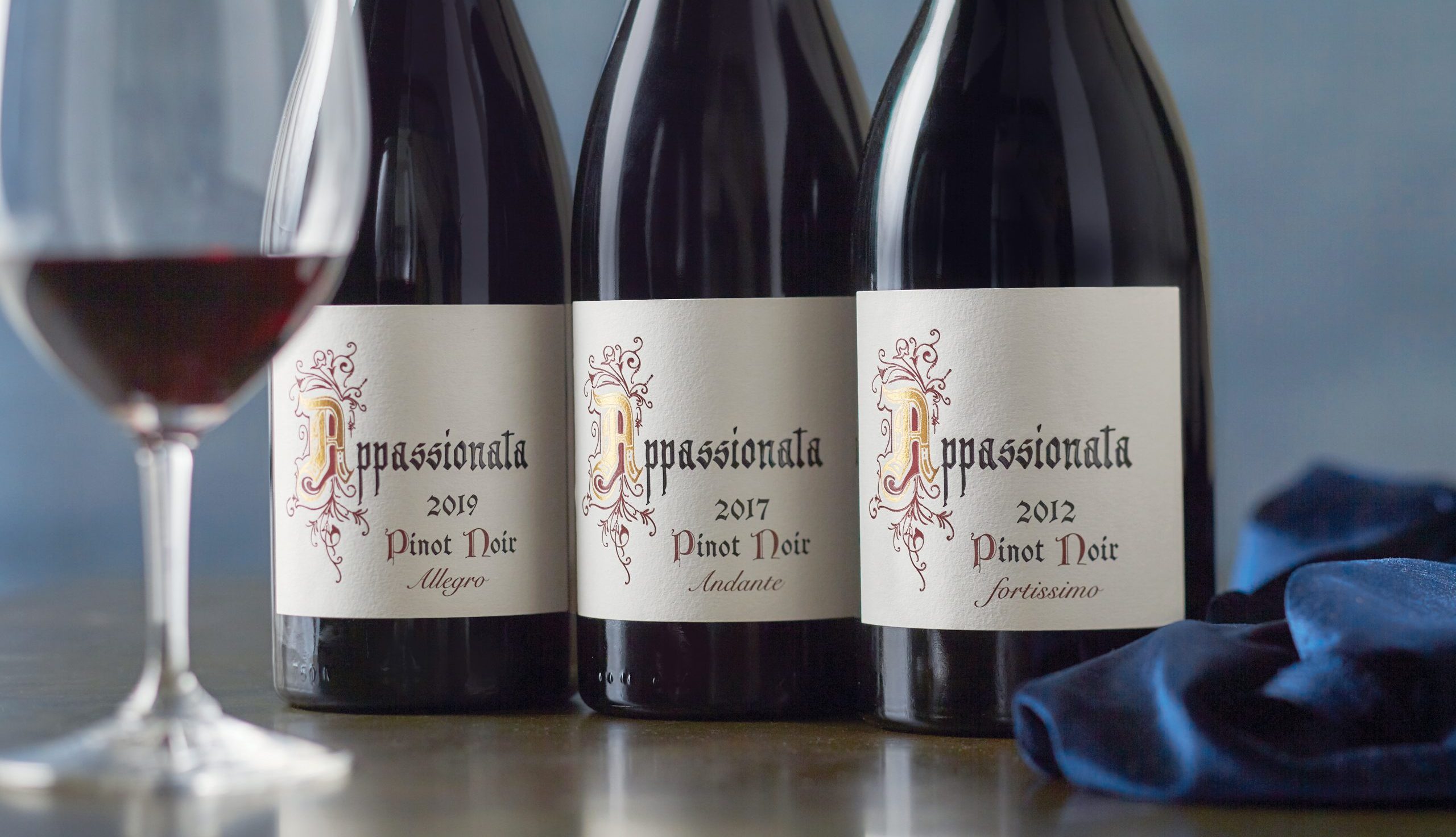 Appassionata Pinot Sonata Bottles-closeup